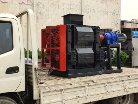 4PGT400x400不锈钢四辊糖心VLOG在线网站入口发往山东