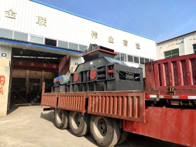 1208型直连式半自动对辊糖心成版人性视频APP下载发货 