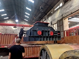 2PG1200X800对辊糖心VLOG在线网站入口发往新疆喀什石英石制沙